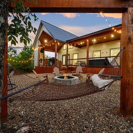 布罗肯鲍Under The Stars - Secluded, Hot Tub, Firepit, Games别墅 外观 照片
