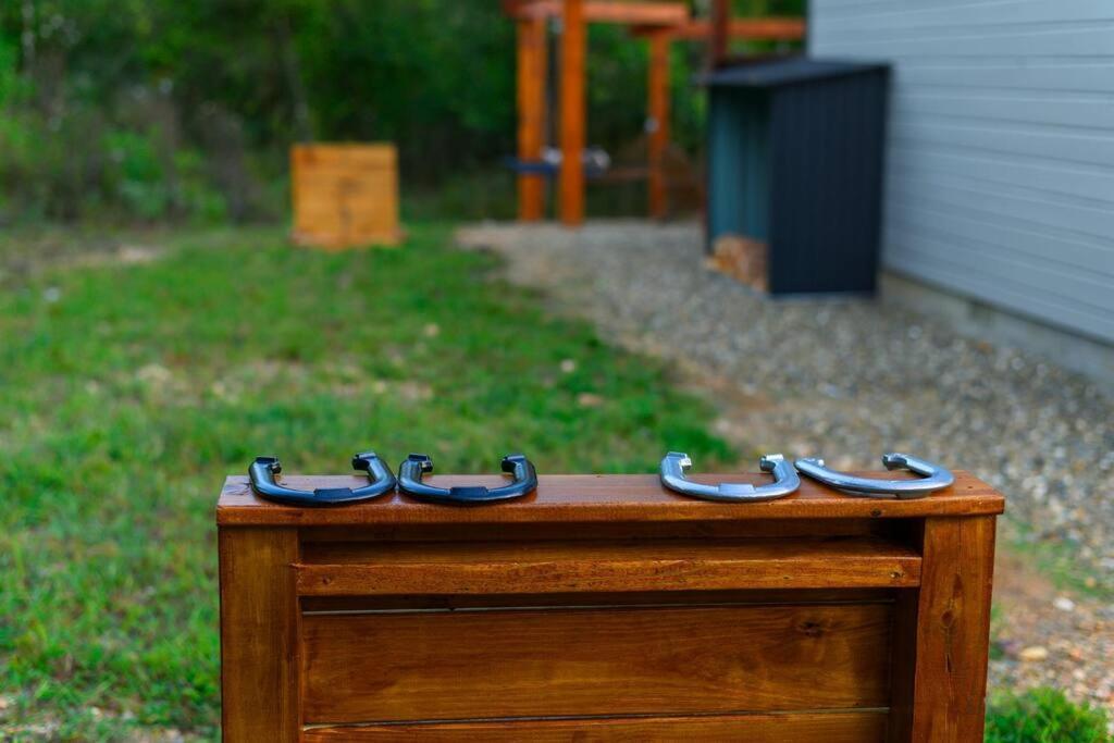 布罗肯鲍Under The Stars - Secluded, Hot Tub, Firepit, Games别墅 外观 照片