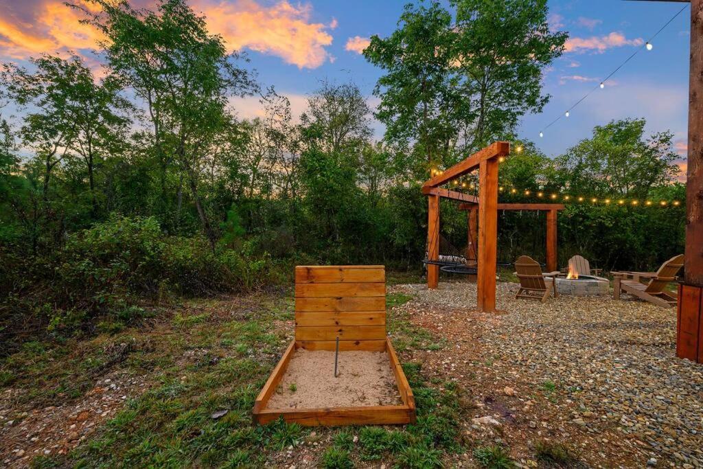 布罗肯鲍Under The Stars - Secluded, Hot Tub, Firepit, Games别墅 外观 照片